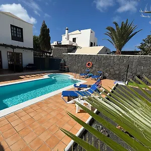  Villa Adel 56, Private Heated Pool, Parking